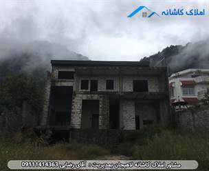 فروش ویلا نیمه کاره 870 متر با بنا 600 متری در جاده لاهیجان به لنگرود، تریبلکس، دارای 5 اتاق خواب، تراس، استخر و... می باشد.