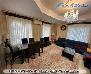 فروش آپارتمان 78 متری در خیابان قیام لاهیجان، طبقه سوم، دارای 2 اتاق خواب، پارکینگ، تراس، فاقد آسانسور، کف سرامیک و ... می باشد.