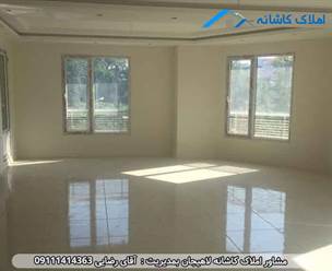 فروش آپارتمان در خیابان منظریه لاهیجان به متراژ 160 در طبقه دوم موجود می باشد. این آپارتمان فول امکانات می باشد که دارای آسانسور، پارکینگ مستقل قید در سند، پکیج، کناف، اسپیلت، گرمایش از کف، تراس و ...