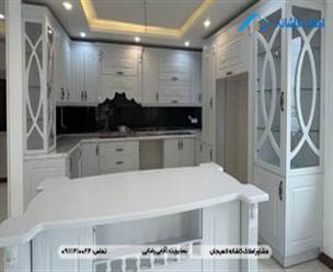 فروش آپارتمان 160 متری در خیابان کارگر لاهیجان، طبقه پنجم، دارای 3 اتاق خواب مستر، پارکینگ، آسانسور، تراس، سند تک برگ و ... می باشد.