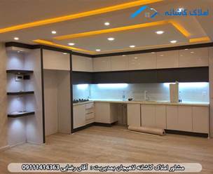 فروش آپارتمان 85 متری در خیابان کارگر فرد، دارای 2 اتاق خواب، کف پارکت، پکیج، کابینت های گلاس، هردو خواب کمد دیواری، گاز روکار، هود اشپزی، پنجره ها دو جداره، پارکینگ قید در سند میباشد