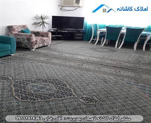 فروش آپارتمان 117 متری در لاهیجان خیابان تربیت، دارای پارکینگ، 2 تراس، 3 اتاق خواب، آسانسور، انباری، اسپیلت و... می باشد.